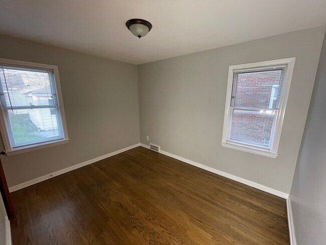 Bedroom 2 - 20657 Kingsville St