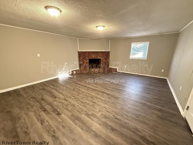 Building Photo - 1337 Haywood Ave