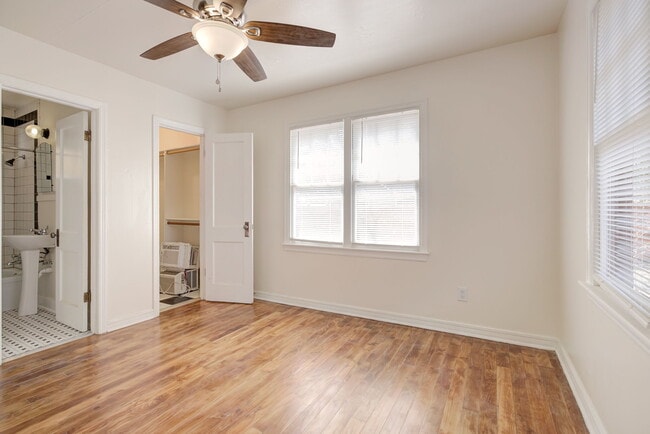 Building Photo - 401 S Berry Rd