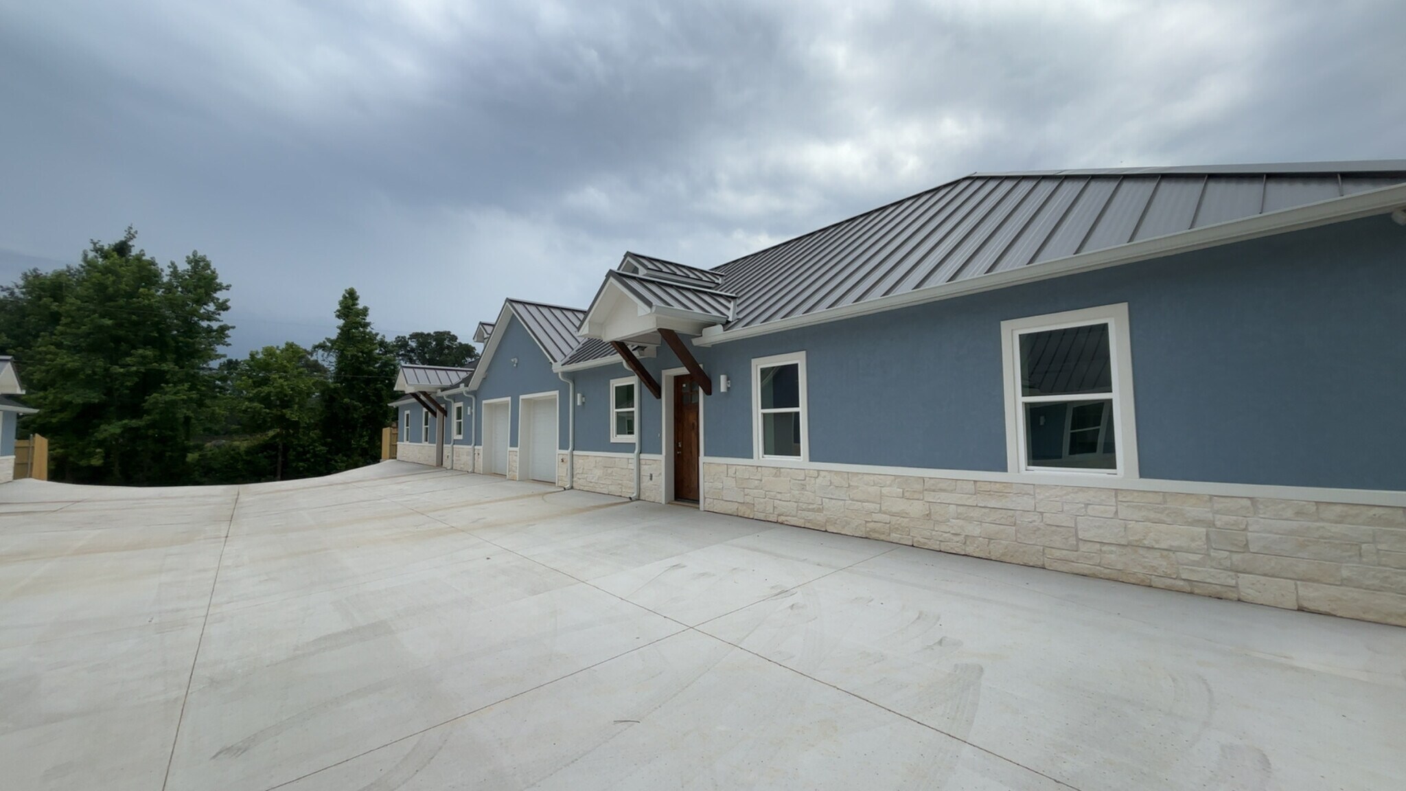 Building Photo - 12542 Vinson Cir