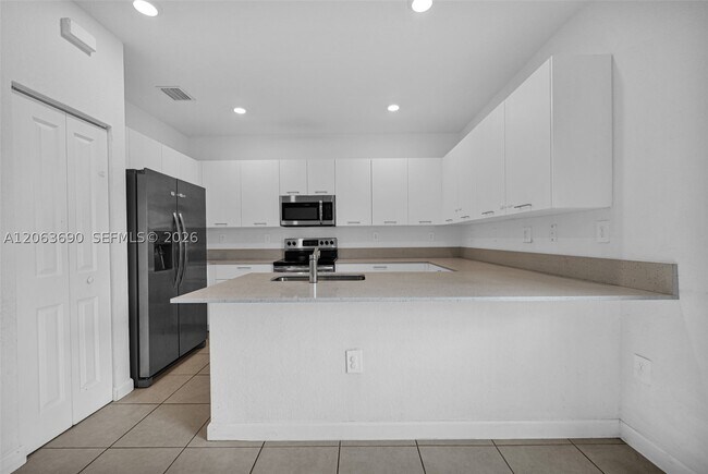 Building Photo - 12429 NW 23rd Ct