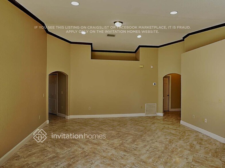 Building Photo - 674 Milan Dr