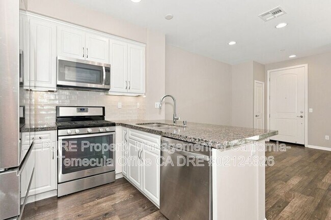 Building Photo - 44047 Soler Ct