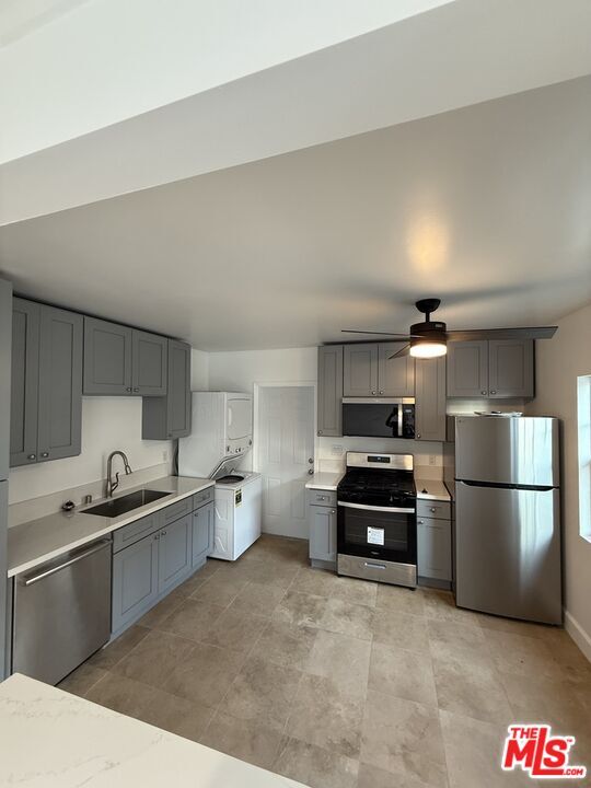 Building Photo - 13632 Cerise Ave