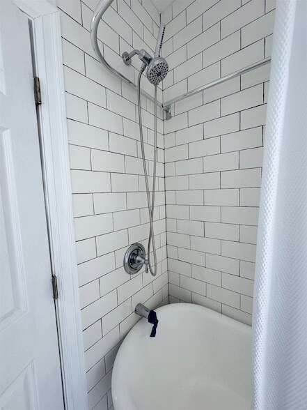 Building Photo - 24 Pamrapo Ave