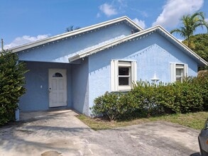 Building Photo - 3391 Avenue S