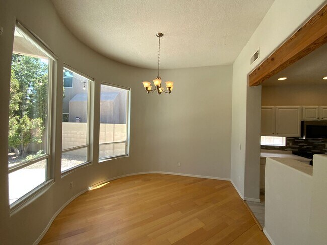 Building Photo - 3 Bedroom Single Story Home Available Near...