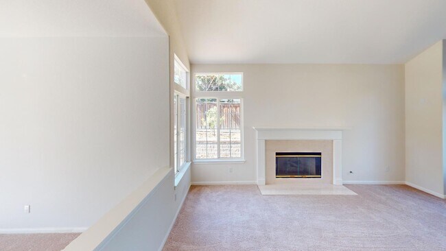 Building Photo - 4700 Hunter Peak Ct