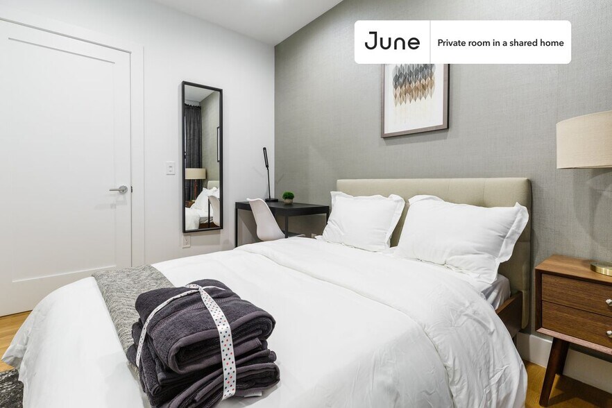 Primary Photo - Room in Shared 4 bed/1.5 bath home