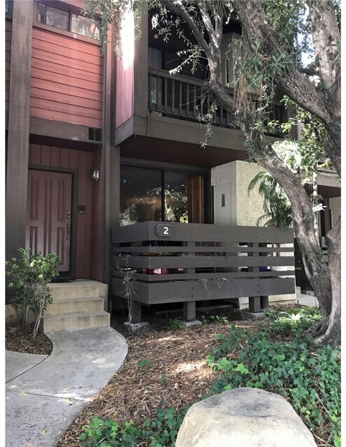 Building Photo - 21931 Burbank Blvd