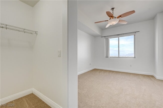 Building Photo - 8255 S Las Vegas Blvd