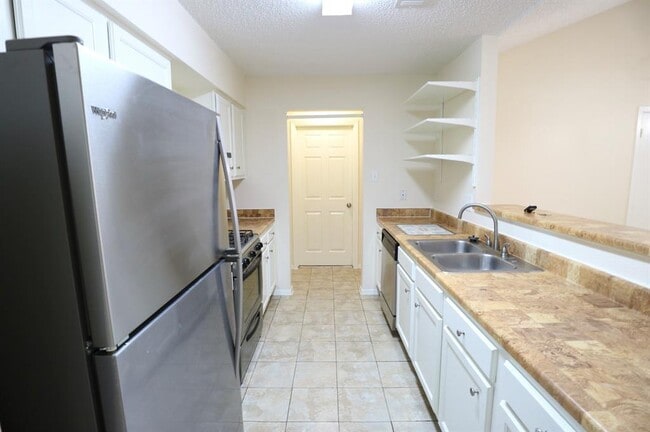 Building Photo - 2115 Wheathall Camp Ln