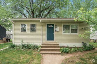 Building Photo - Gorgeous 4BR/2BA Home with Finished Lower ...