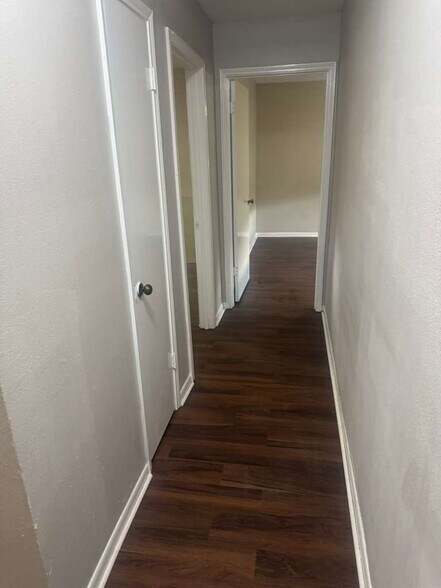 Building Photo - 3120 Royal St