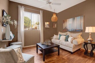 Building Photo - Pala Mesa