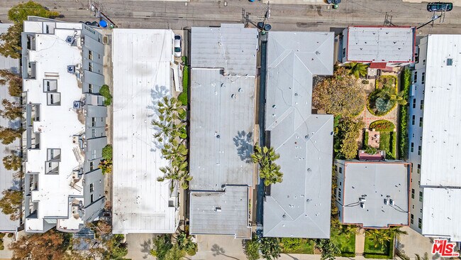 Building Photo - 937 5th St