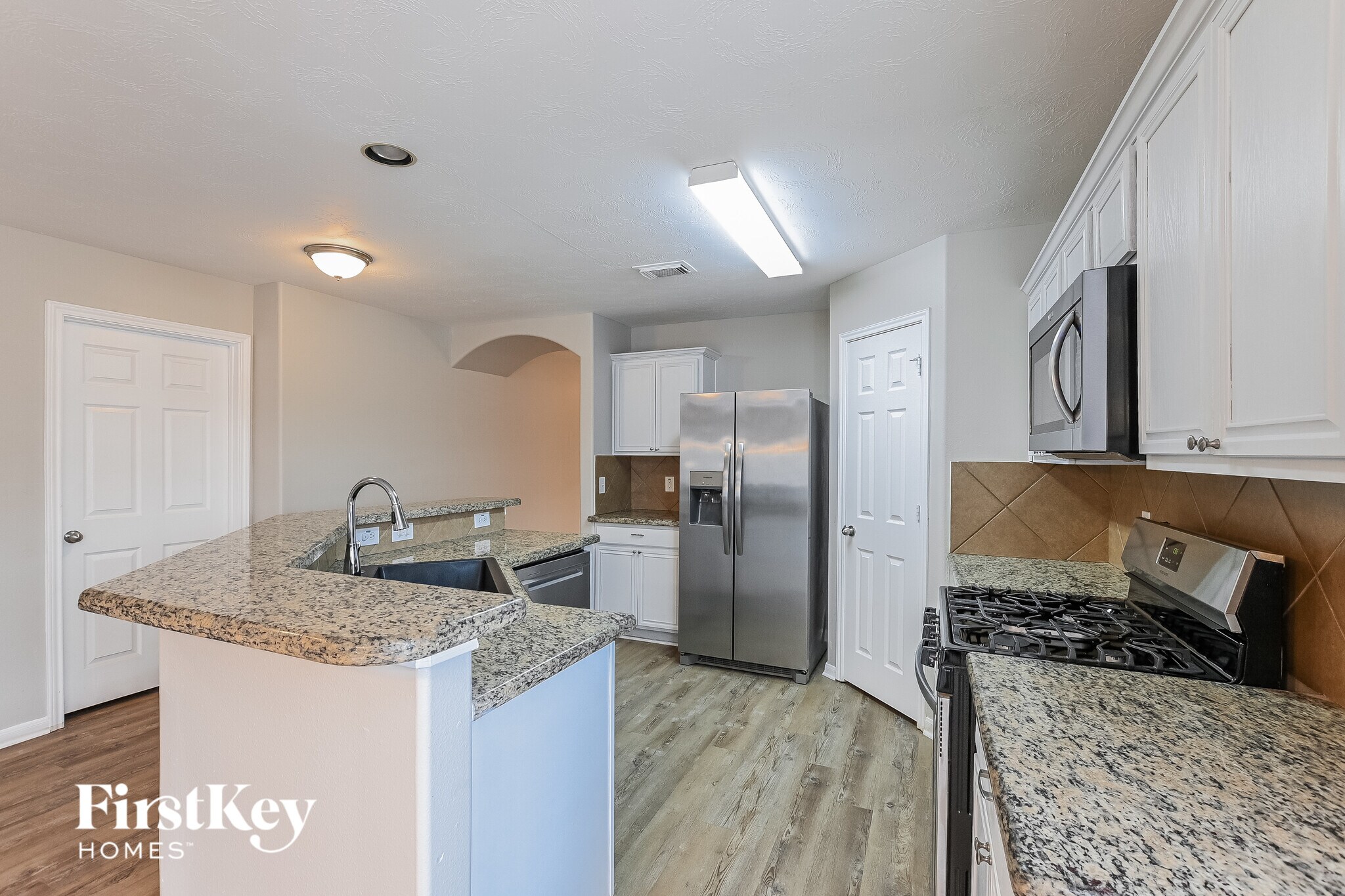 Building Photo - 18126 Hillock Glen Ln