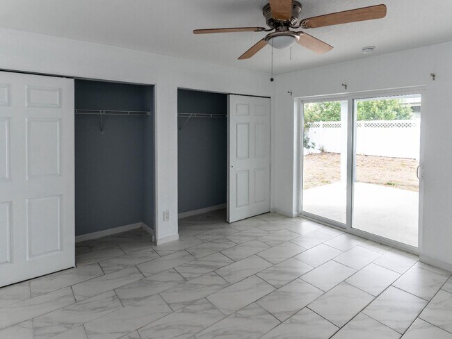 Building Photo - 133 W Park Ave