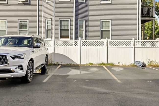 Building Photo - 222 Winthrop Shore Dr