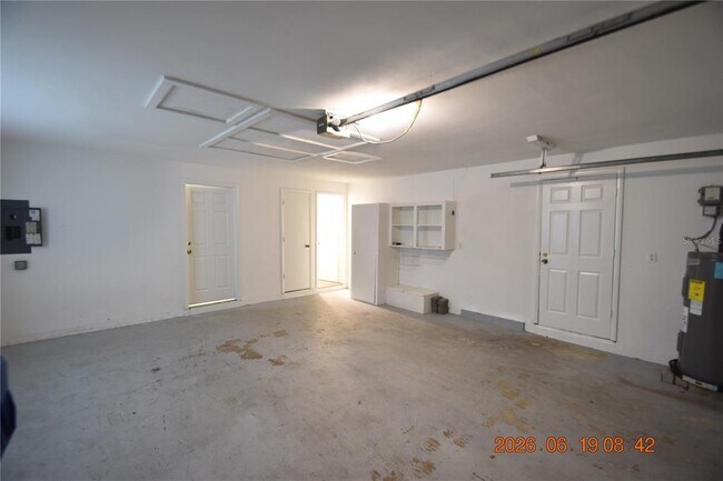 Building Photo - 3273 Harbor Lake Dr
