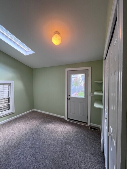 Office - 1402 Hepburn Ave