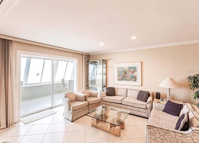 Building Photo - 1055 W Peppertree Dr