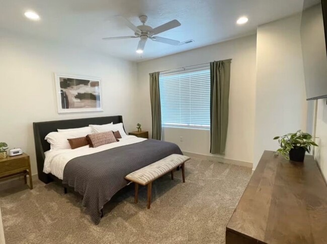 Building Photo - 960 Heritage Dr