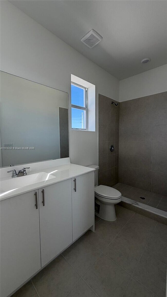 Building Photo - 15624 SW 276th Terrace