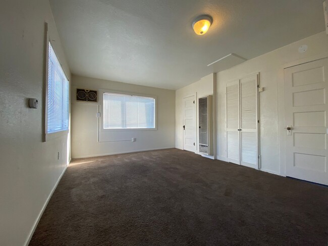 Building Photo - 725 1/2 Kern St Apt B -- West Valley Real ...