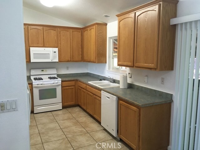 Building Photo - 7095 Fairview Dr