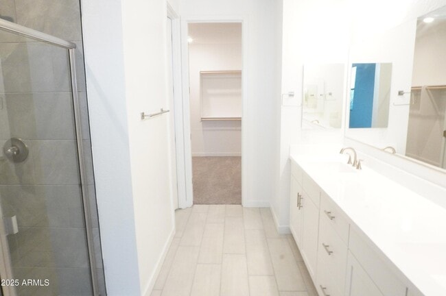 Building Photo - 40562 W Michaels Dr