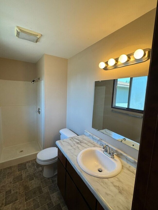 Building Photo - 2859 Cedar Links Dr