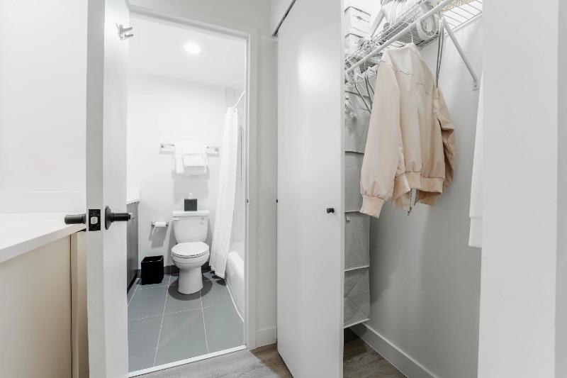 Building Photo - 31 E Chestnut St