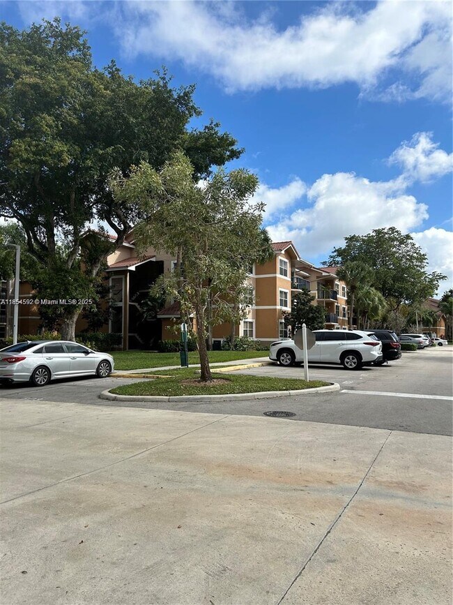 Building Photo - 8821 Wiles Rd