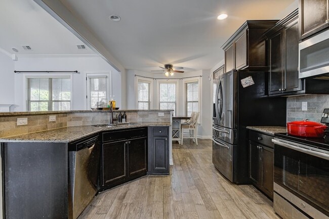 Building Photo - 8764 Brunswick Forest Dr