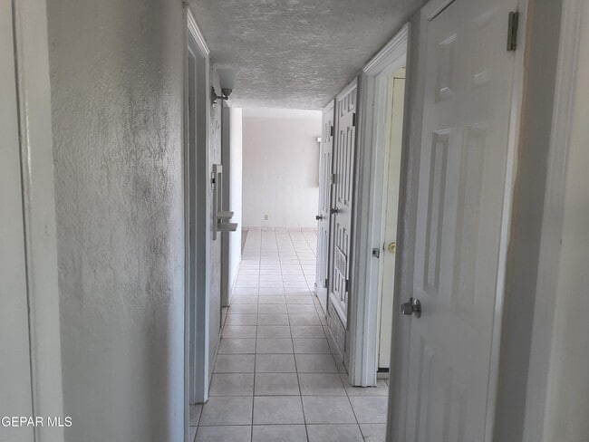 Building Photo - 4908 Blue Ridge Cir