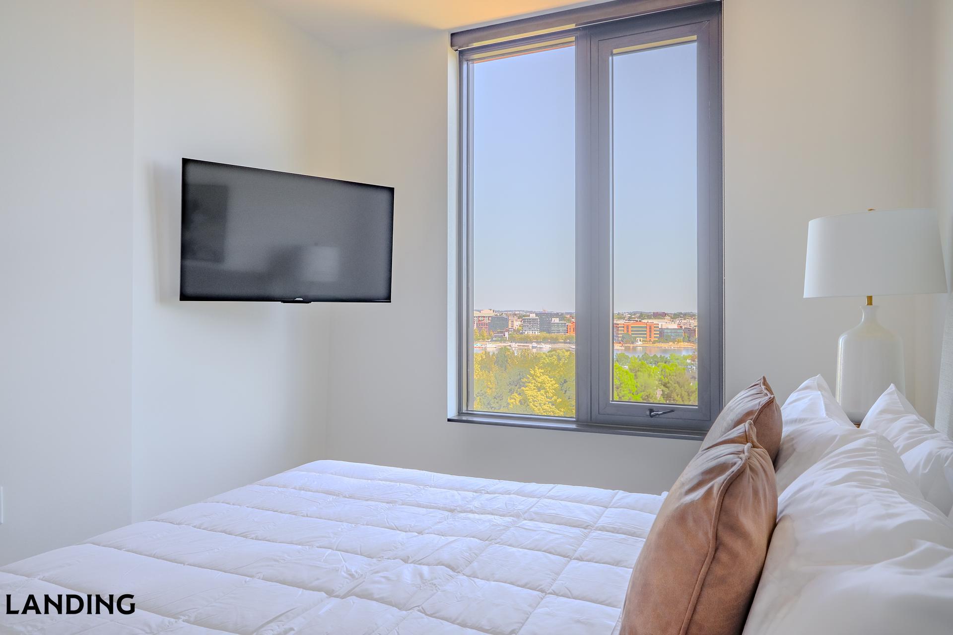 Building Photo - 632 Howard Rd SE