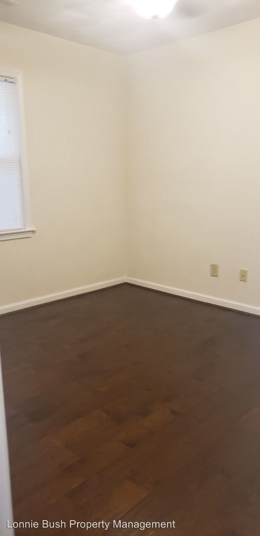 Building Photo - 3 br, 1 bath House - 6930 Riddick St