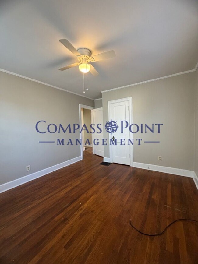 Building Photo - Welcome To Your New Home! FIRST MONTH'S RENT FREE!!