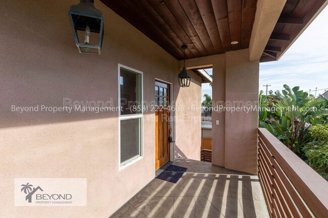 Building Photo - 815 Whaley St