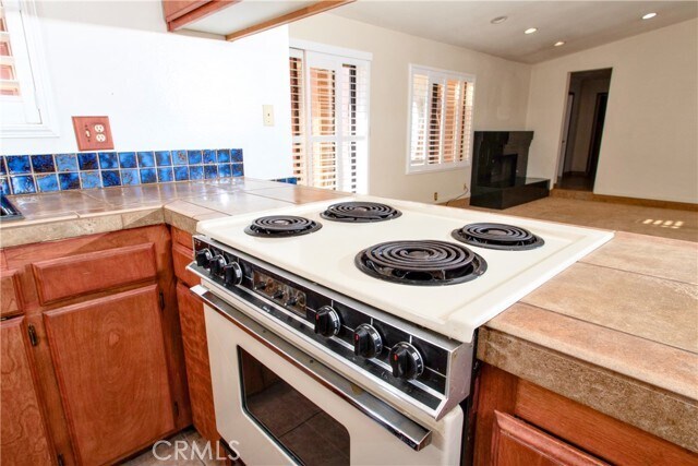 Building Photo - 64337 Doral Dr