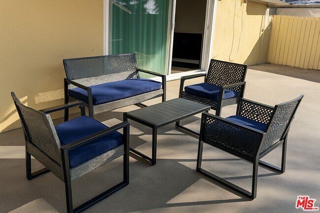 Building Photo - 11257 Collett Ave