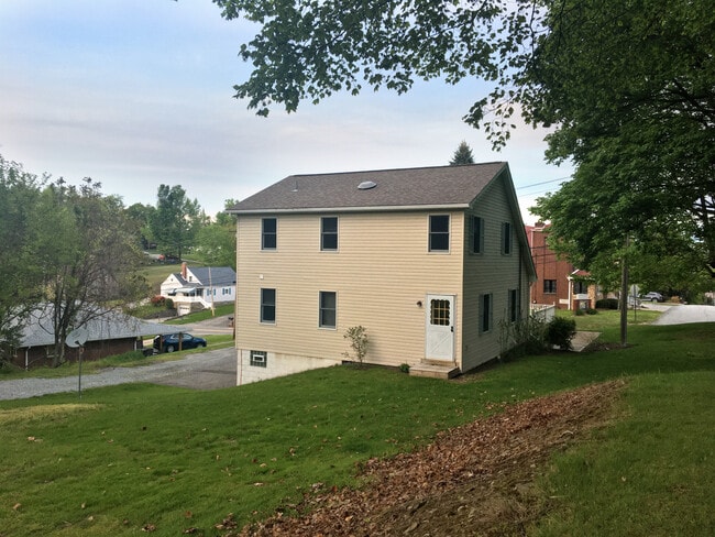 exterior - back - 2032 Paintertown Rd