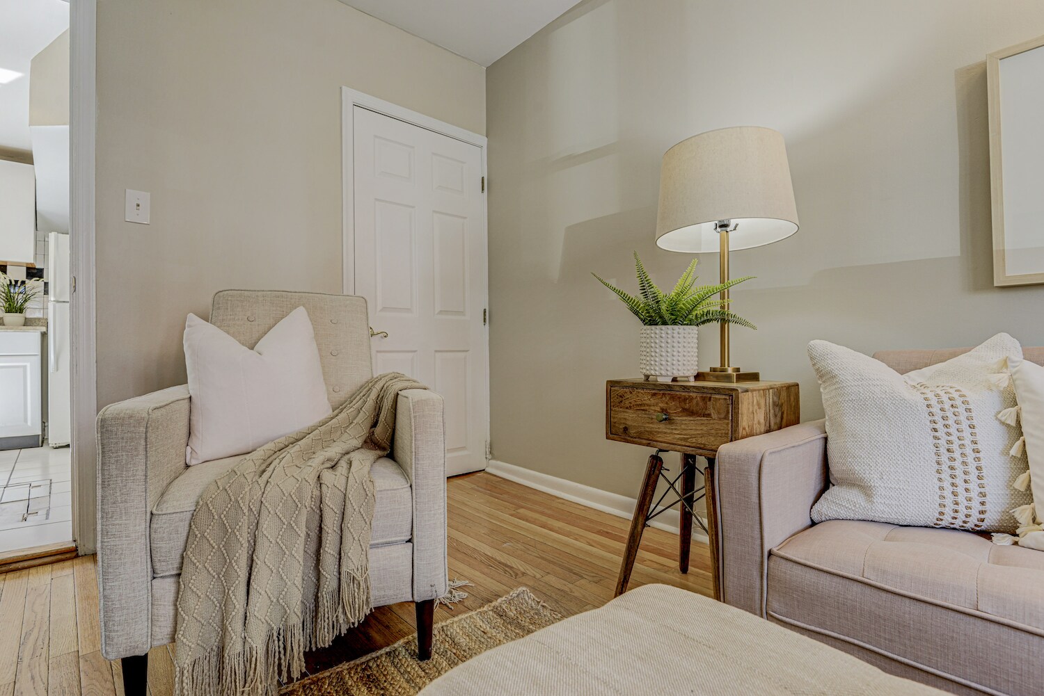 Building Photo - 1736 Light St