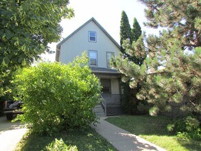 Building Photo - 2065 Winnebago St