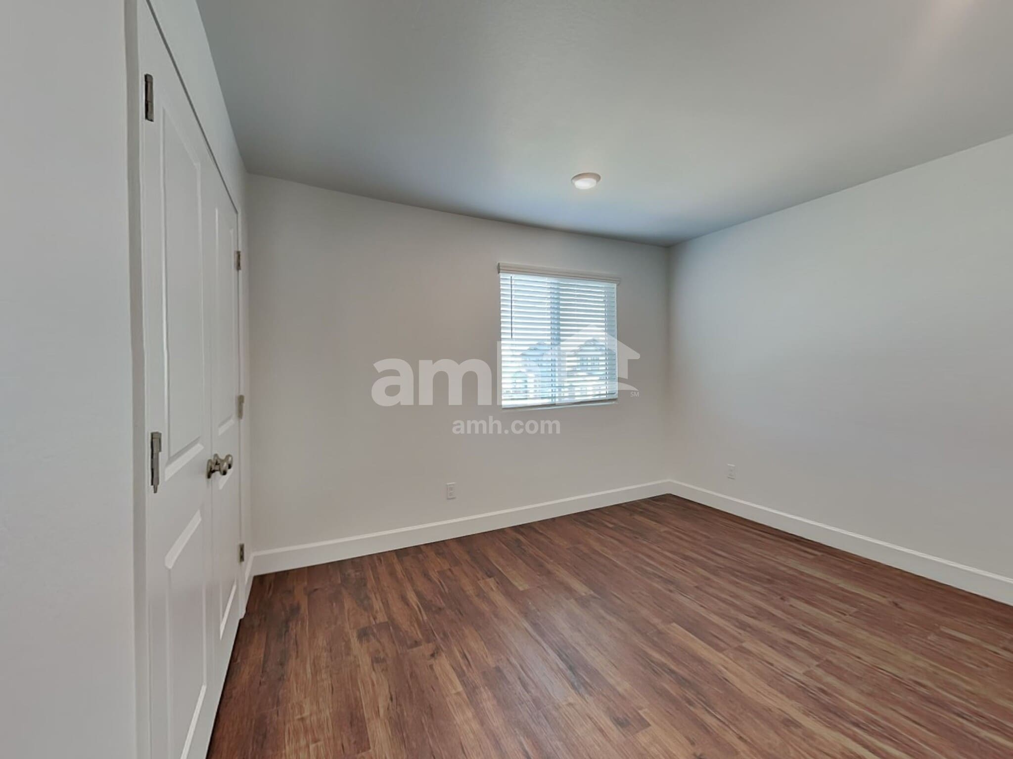 Building Photo - 17116 W Townley Ave