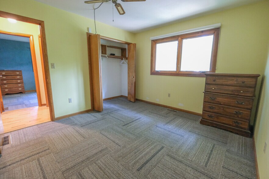 Private bedroom #2 - 415 12th Ave E