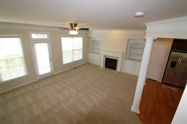 Building Photo - 10752 Camarilla Ct