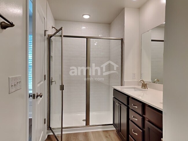 Building Photo - 1617 Lamplighter Ln