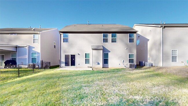 Building Photo - 16126 Long Talon Way